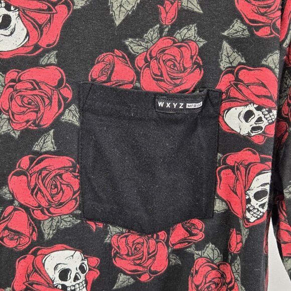 All Over Skulls Print Men T-Shirt WXYZ LG Short Sleeve Front Pocket Halloween - Picture 4 of 8